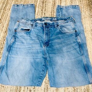 Wrangler Men's Light Blue Slim Jeans